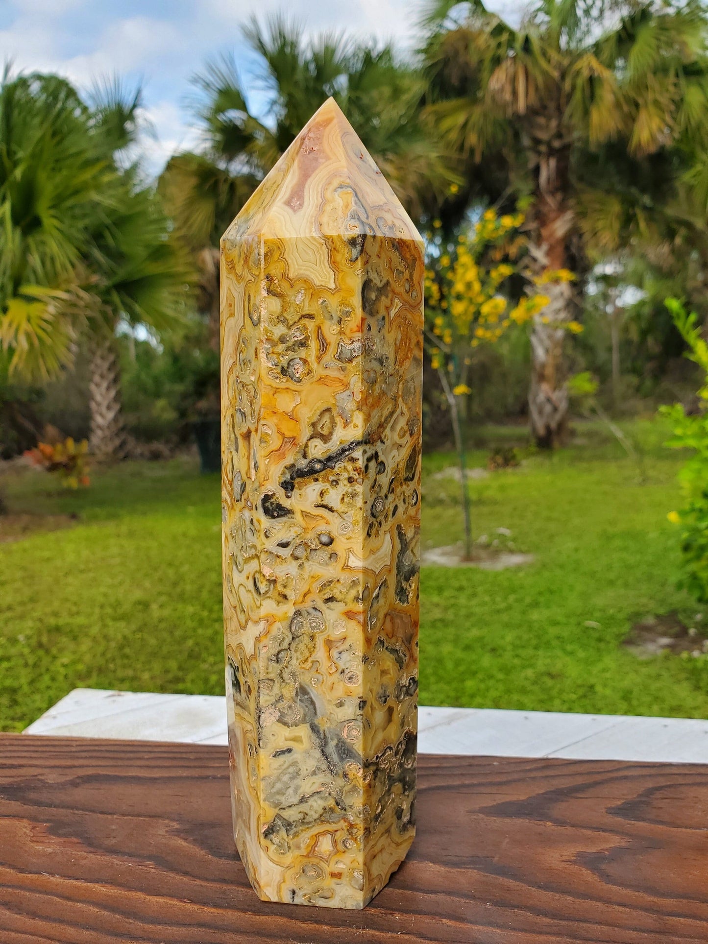 Mexican Crazy Lace Agate Tower 31.4 oz Natural Stone
